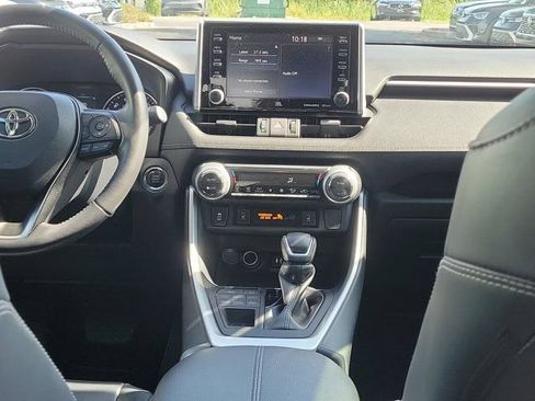 Used 2019 Toyota RAV4 XLE Premium w/ Cold Weather Package AWD/4WD image 5