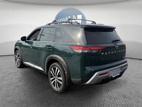 Used 2023 Nissan Pathfinder Platinum image 6