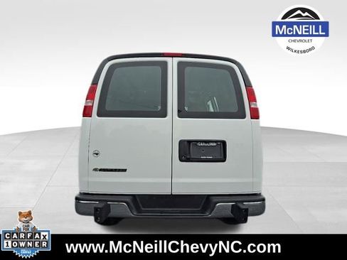Used 2024 Chevrolet Express 2500 w/ Driver Convenience Package RWD image 5