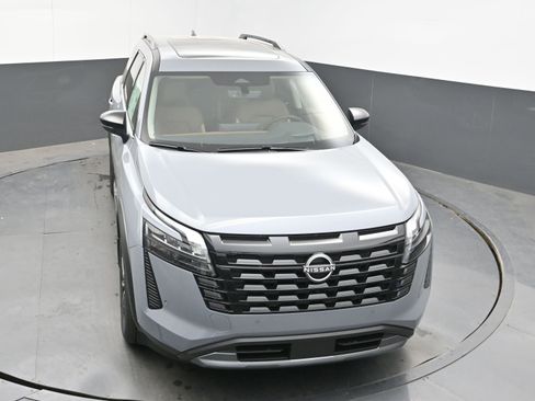 New 2026 Nissan Pathfinder Platinum FWD image 33