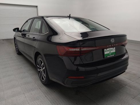 Used 2025 Volkswagen Jetta SE FWD image 5