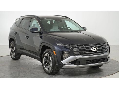 New 2026 Hyundai Tucson SEL image 1