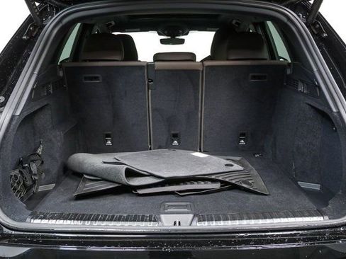 Used 2025 Audi Q5 Prestige image 27