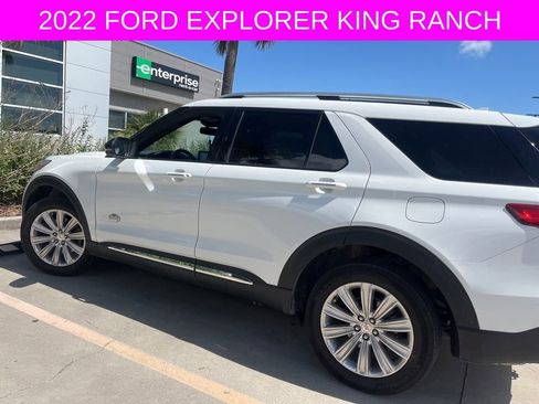 Used 2022 Ford Explorer King Ranch w/ Technology Package image 12