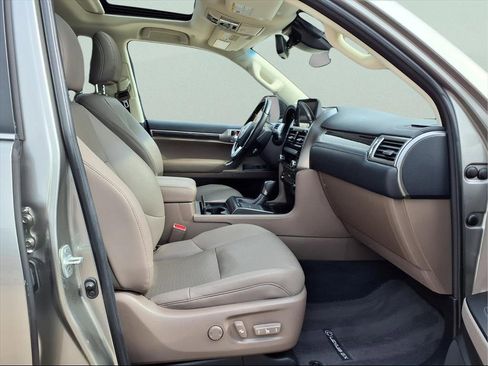 Used 2023 Lexus GX 460 Premium image 15