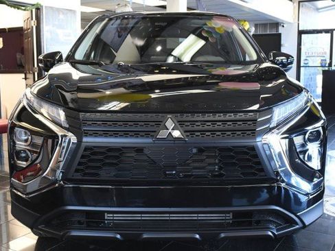 New 2026 Mitsubishi Eclipse Cross LE AWD/4WD image 2