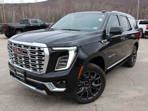 Used 2025 GMC Yukon Denali w/ Sun & Power Step Package image 3