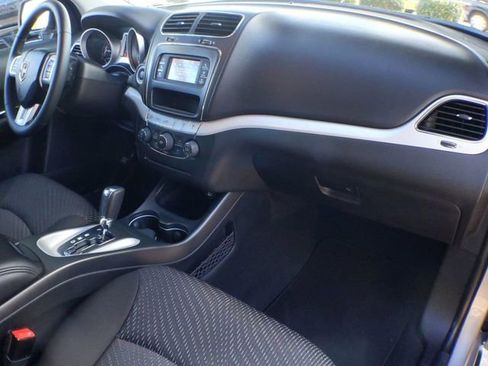 Used 2019 Dodge Journey SE w/ Connectivity Group image 42