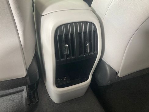 Used 2025 Hyundai Kona SEL AWD/4WD image 14
