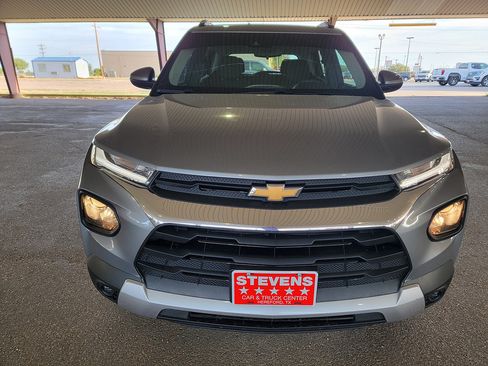 Used 2023 Chevrolet TrailBlazer LT AWD/4WD image 4