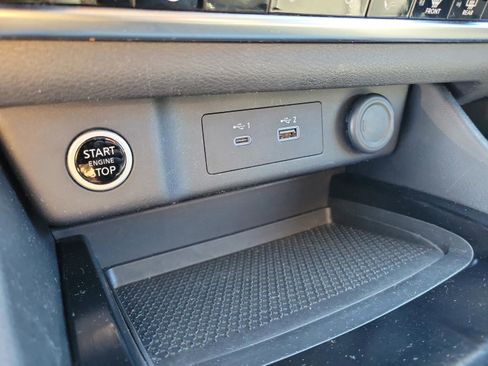 Certified 2021 Nissan Rogue SV w/ Premium Package image 29