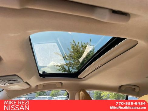 New 2025 Nissan Sentra SV w/ SV Premium Package image 13