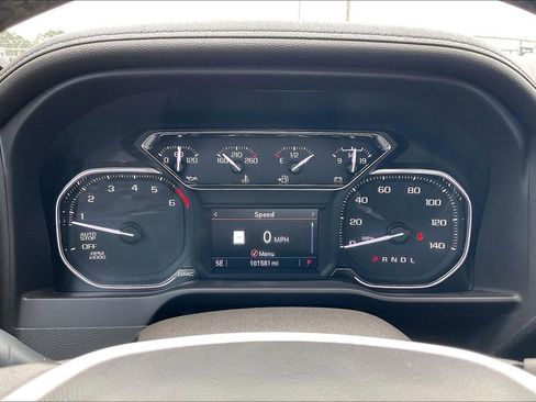 Used 2020 GMC Sierra 1500 SLT RWD image 12