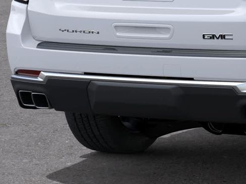 New 2026 GMC Yukon Denali w/ Denali Reserve Package AWD/4WD image 14