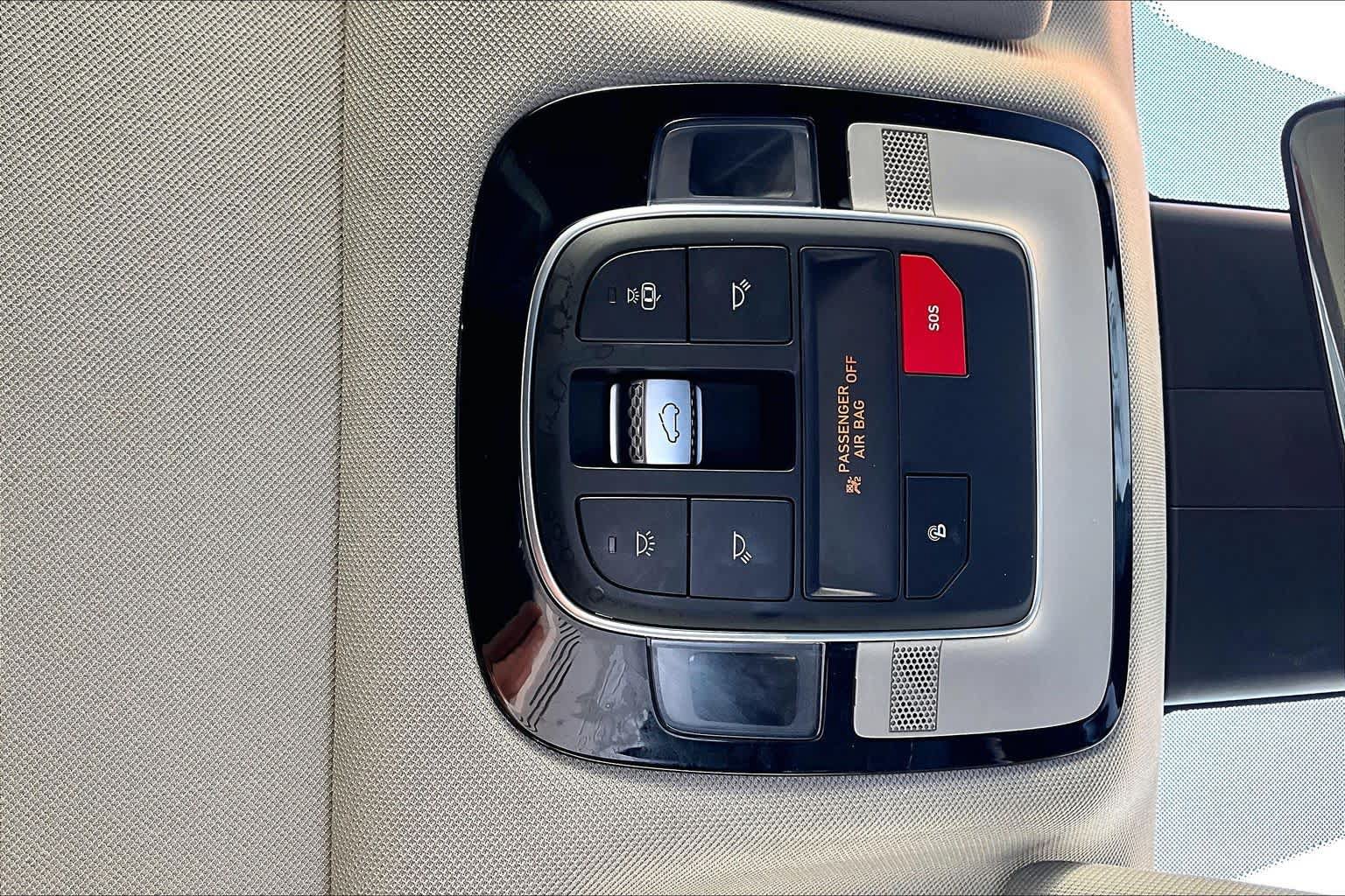 Used 2023 Hyundai Santa Fe SEL w/ Premium Package FWD image 34