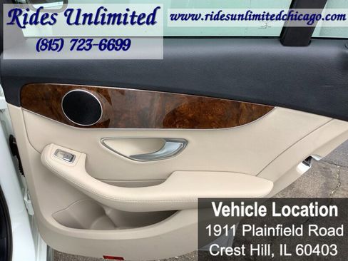 Used 2017 Mercedes-Benz C 300 Sedan image 19