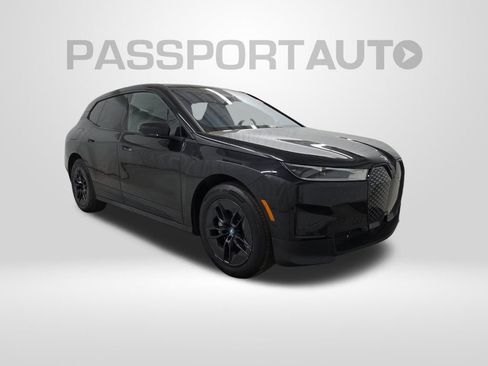 Used 2023 BMW iX xDrive50 w/ Convenience Package AWD/4WD image 6