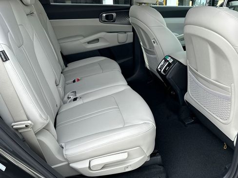 New 2026 Kia Sorento EX image 15