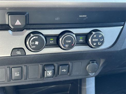 Used 2020 Toyota Tacoma SR5 image 29