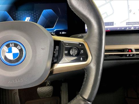 Certified 2024 BMW iX xDrive50 w/ Sport Package AWD/4WD image 17