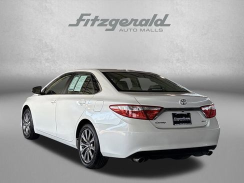 Used 2017 Toyota Camry XLE image 6