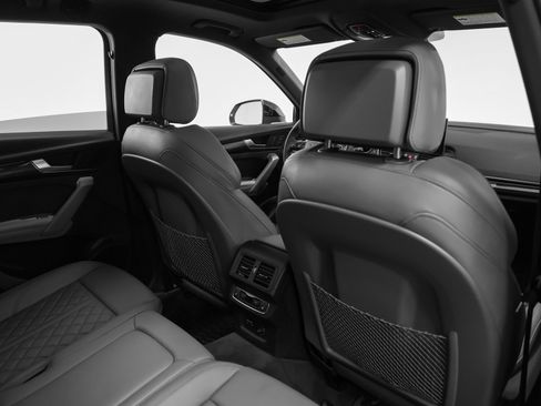 Used 2021 Audi SQ5 Prestige image 29
