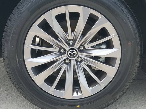 Used 2025 MAZDA CX-90 3.3 Turbo w/ Preferred Package AWD/4WD image 11