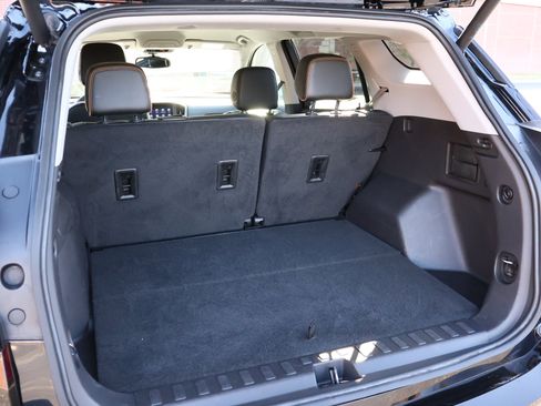 Used 2024 GMC Terrain AT4 w/ Tech Package image 24