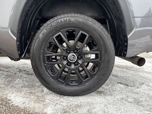 Used 2024 Toyota Tundra Limited image 9