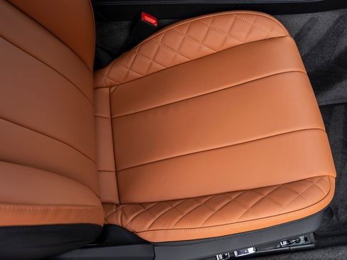 Used 2022 Bentley Continental GT image 35