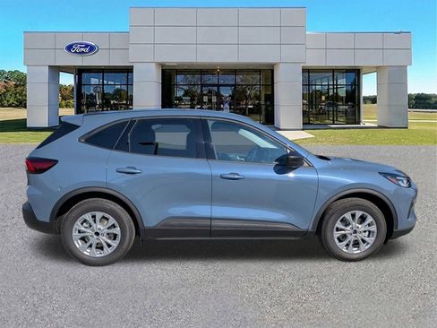 New 2026 Ford Escape Active w/ Active Premium Tech Pack image 3