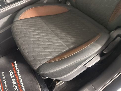 Used 2022 Nissan Kicks SR image 10