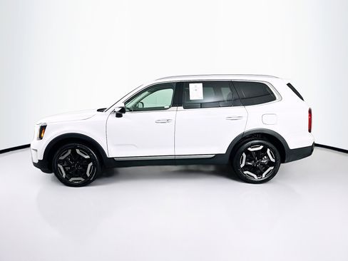 Used 2025 Kia Telluride S image 4
