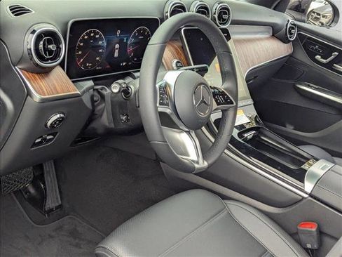 New 2026 Mercedes-Benz GLC 300 4MATIC image 3