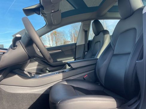 Used 2023 Tesla Model 3 Standard Range RWD image 10