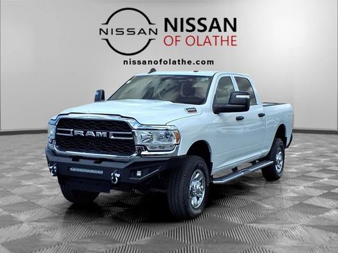 Used 2024 RAM 2500 Tradesman w/ Chrome Appearance Group AWD/4WD image 1