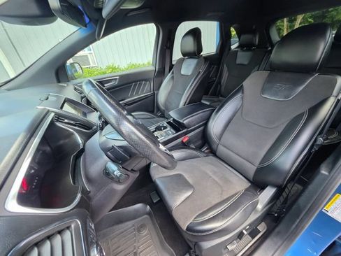 Used 2019 Ford Edge ST w/ Convenience Package AWD/4WD image 14
