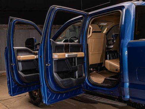 Used 2022 Ford F350 Lariat w/ Tremor Off-Road Package image 30