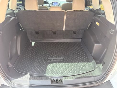 Certified 2019 Ford Escape SE FWD image 34