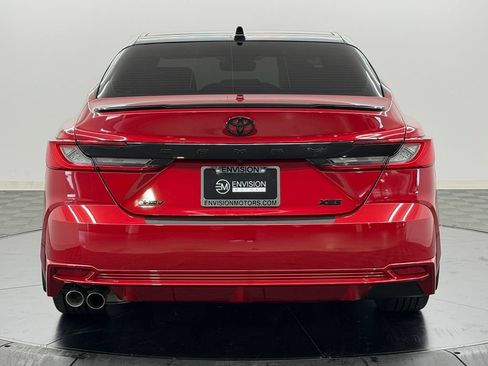 Used 2025 Toyota Camry XSE FWD image 11