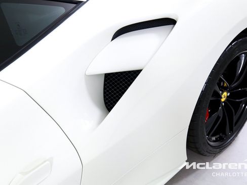 Used 2019 Ferrari 488 GTB RWD image 32