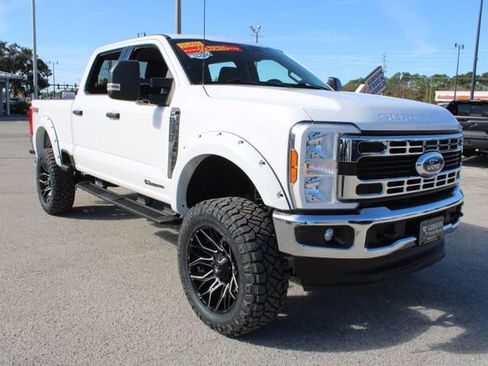 Used 2024 Ford F250 XLT w/ FX4 Off-Road Package image 15