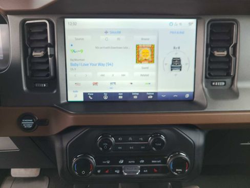 Used 2024 Ford Bronco Outer Banks image 24