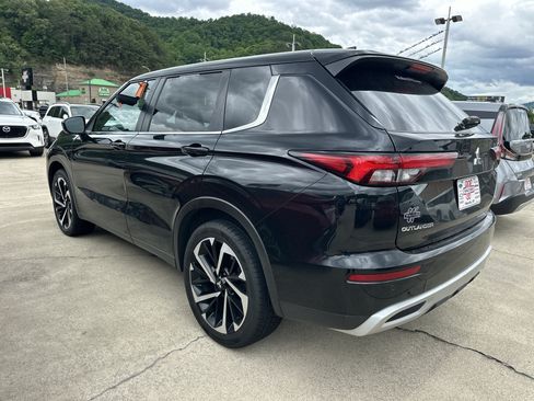 Used 2024 Mitsubishi Outlander SE AWD/4WD image 5