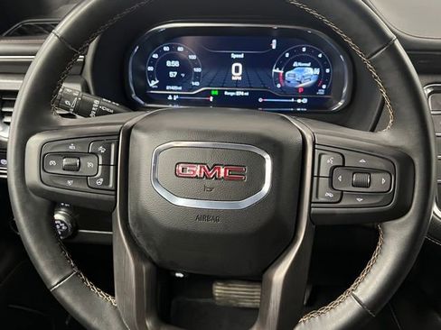 Used 2024 GMC Yukon XL AT4 w/ AT4 Premium Package AWD/4WD image 23