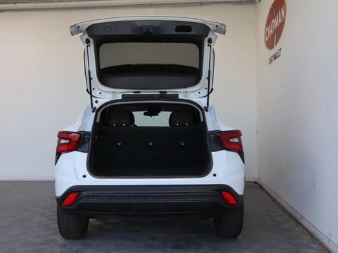 Used 2024 Chevrolet Trax LS FWD image 5