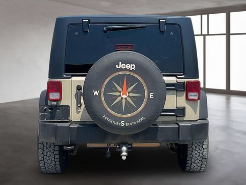 Used 2018 Jeep Wrangler Sport AWD/4WD image 5