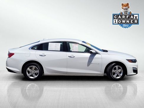 Used 2022 Chevrolet Malibu LT FWD image 3