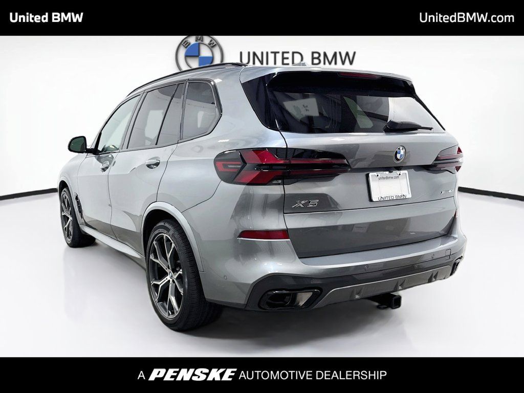 Used 2025 BMW X5 xDrive40i w/ M Sport Package AWD/4WD image 7