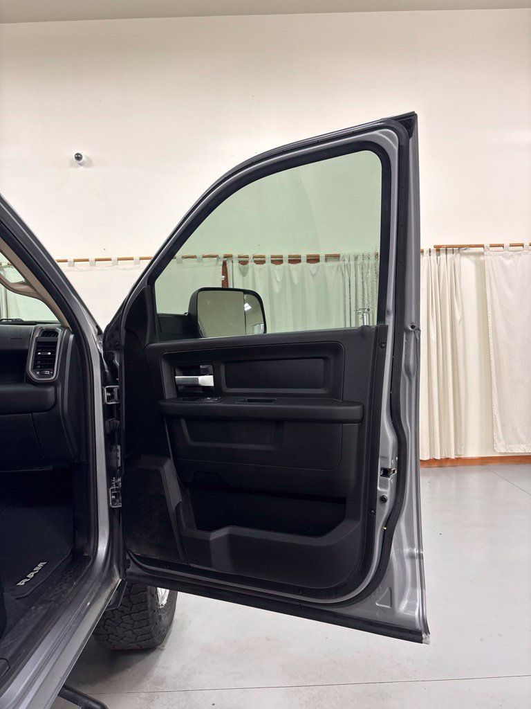 Used 2019 RAM 2500 Tradesman AWD/4WD image 28